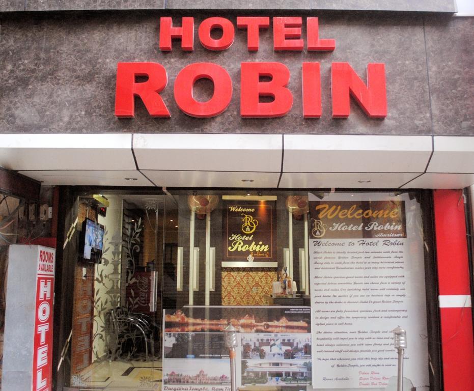 Hotel Robin Amritsar Exterior photo